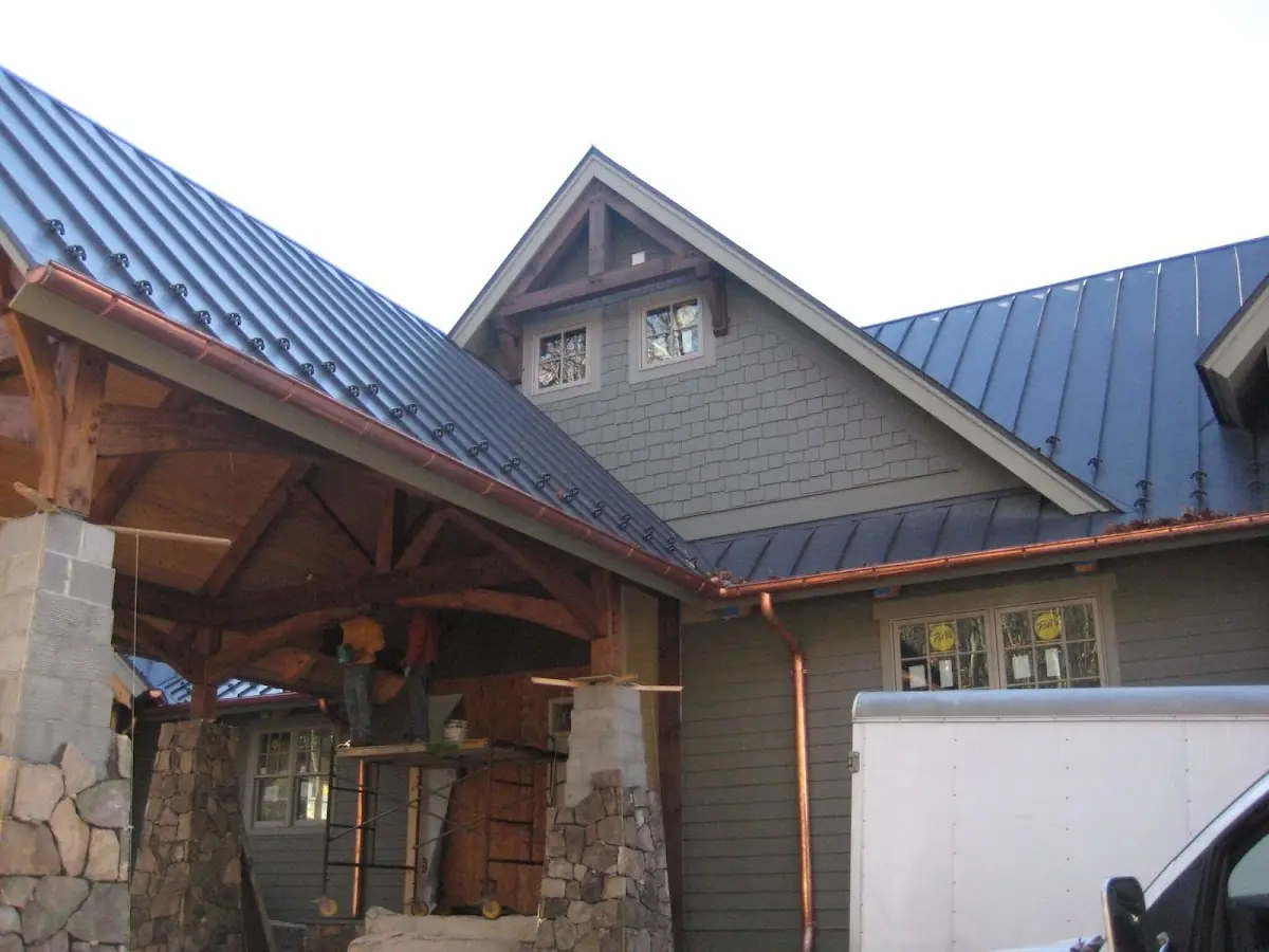Craftsman Roofing team delivering quality roofing work in Rio Grande